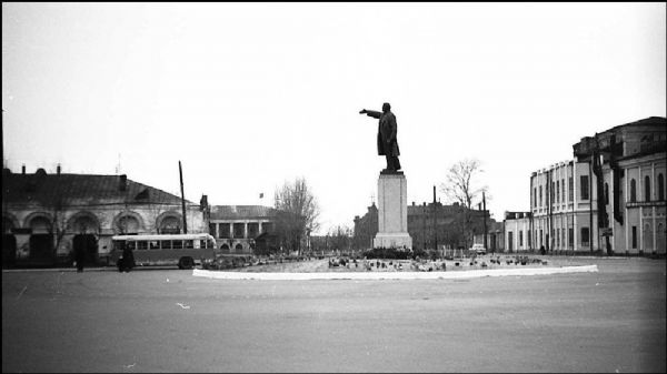 1960-е годы. Площадь Ленина. Фото Павла Рыжова.